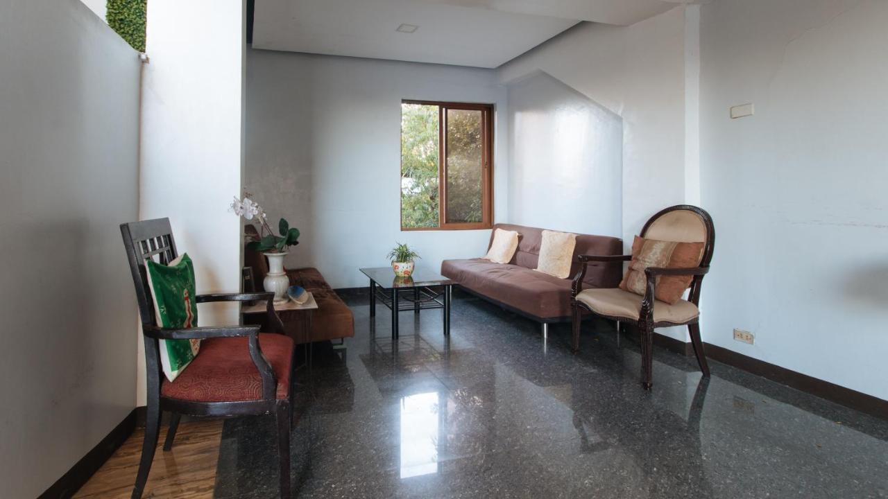 Reddoorz Plus @ Melsol Metro فيغان المظهر الخارجي الصورة